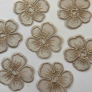 花びら　刺繍　ベージュ　12枚セット(その他)