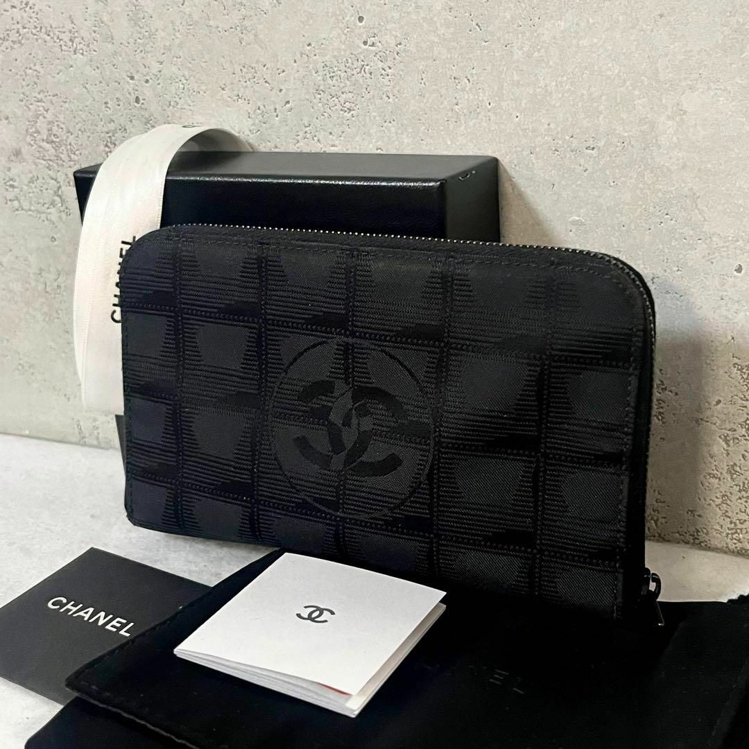 CHANEL(シャネル)の［美品］シャネル ニュートラベルライン　ラウンドジップ　ココマーク　ナイロン レディースのファッション小物(財布)の商品写真