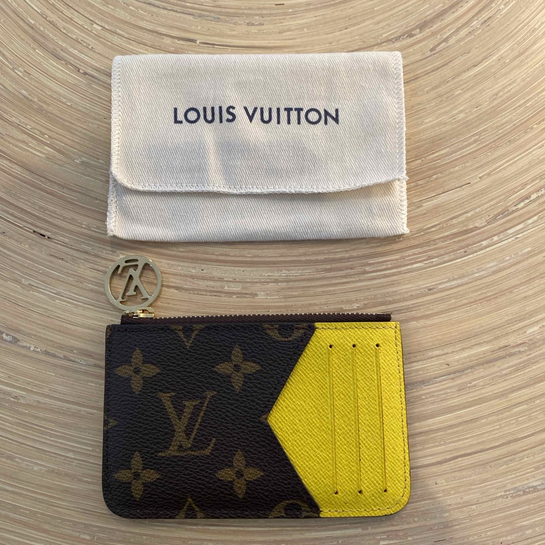 LOUIS VUITTON(ルイヴィトン)のルイヴィトンコイン&カードケース レディースのファッション小物(パスケース/IDカードホルダー)の商品写真