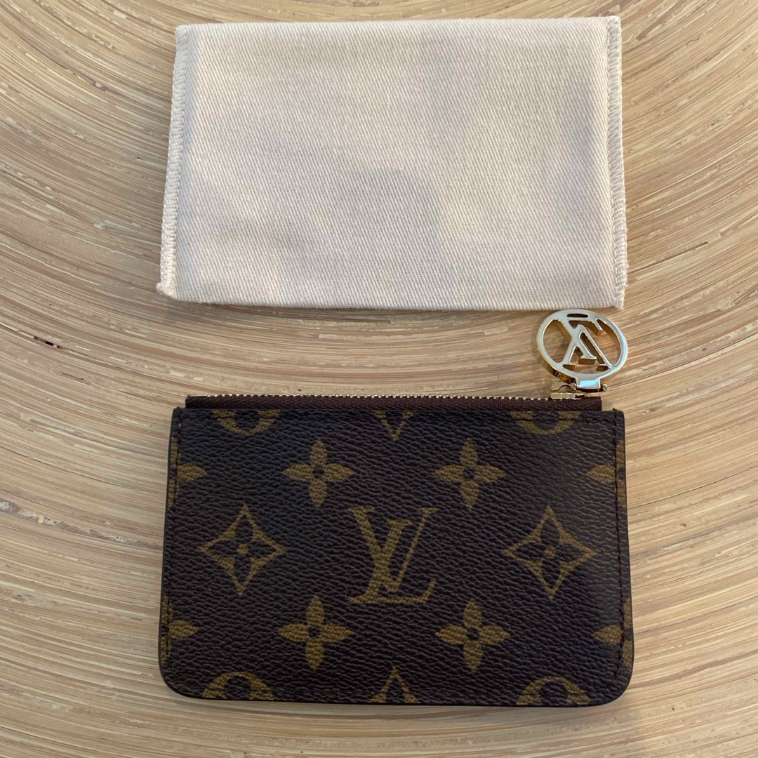 LOUIS VUITTON(ルイヴィトン)のルイヴィトンコイン&カードケース レディースのファッション小物(パスケース/IDカードホルダー)の商品写真