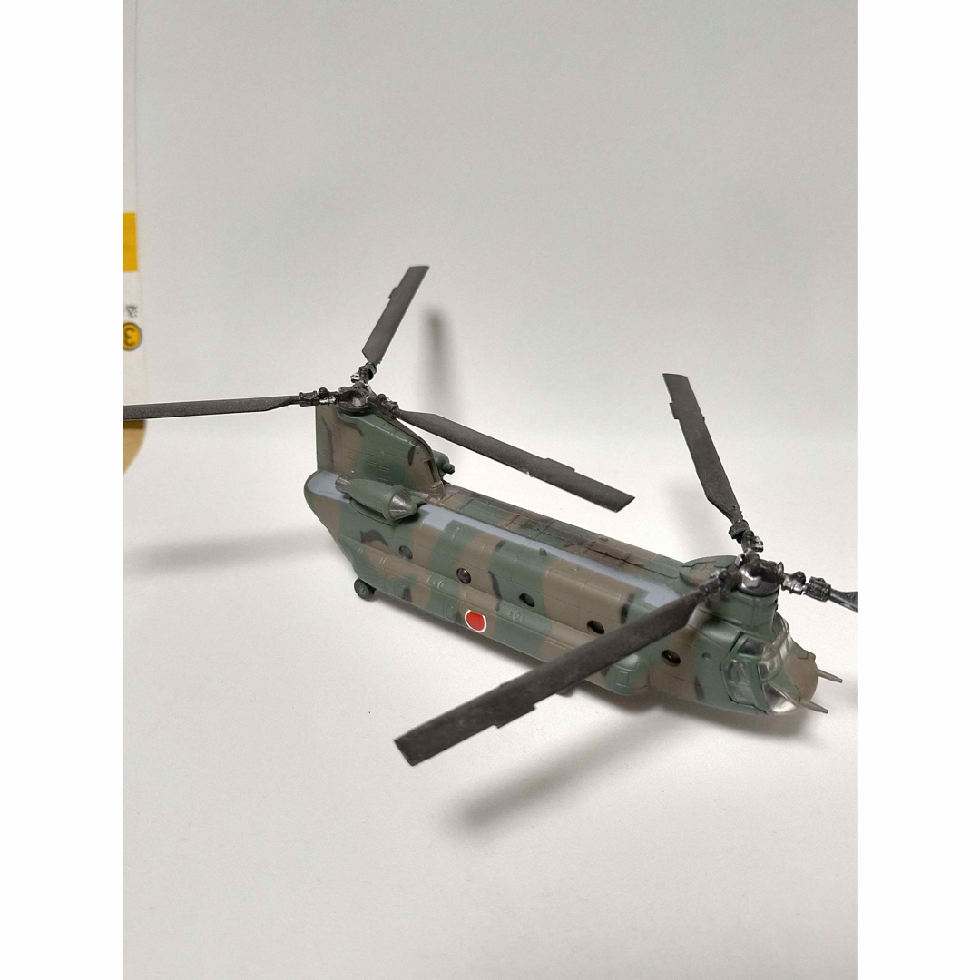 F-toys Confect(エフトイズコンフェクト)の1/144 CH-47 チヌーク 陸上自衛隊仕様 ヘリボーンコレクション エンタメ/ホビーのおもちゃ/ぬいぐるみ(模型/プラモデル)の商品写真