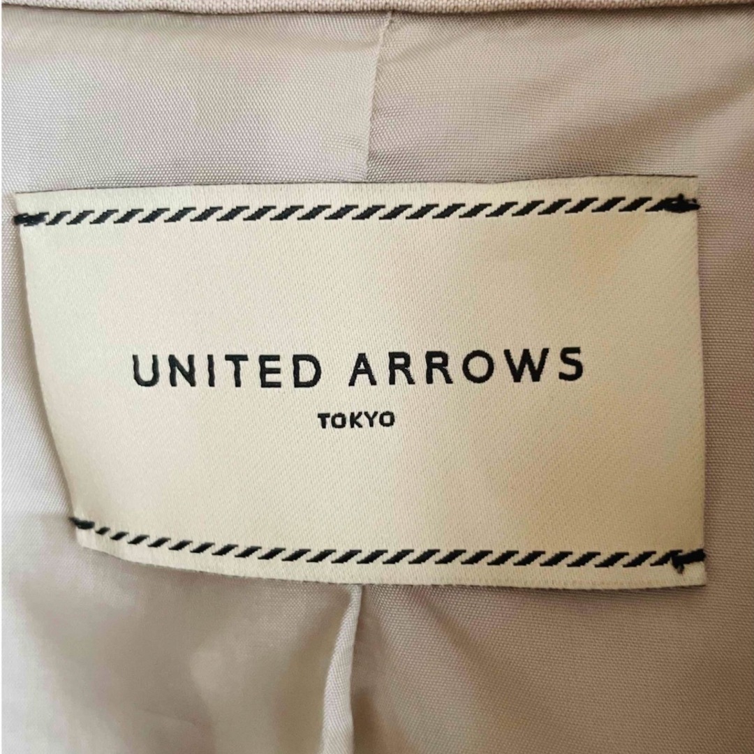 UNITED ARROWS(ユナイテッドアローズ)の★未使用に近い★ UNITED ARROWS バンドカラー ハーフコート レディースのジャケット/アウター(その他)の商品写真