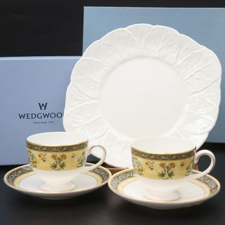 ウェッジウッド(WEDGWOOD)のIT48TS5T2B64  未使用保管品 WEDGWOOD ウェッジウッド ハンティングシーン カップ&ソーサー2客/大皿1枚 セット 箱付(食器)