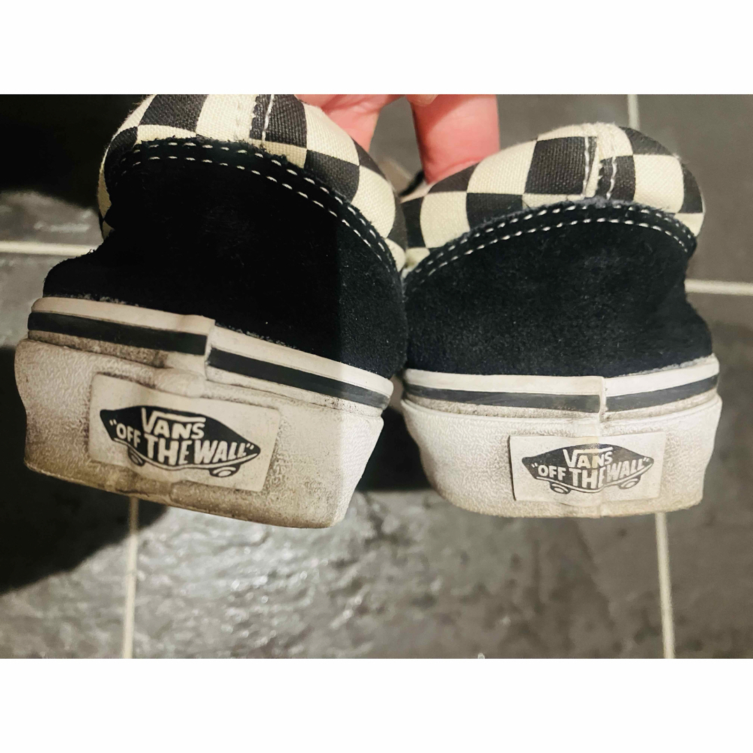 VANS(ヴァンズ)のバンズ　オールドスクール　チェッカー　23.5センチ レディースの靴/シューズ(スニーカー)の商品写真