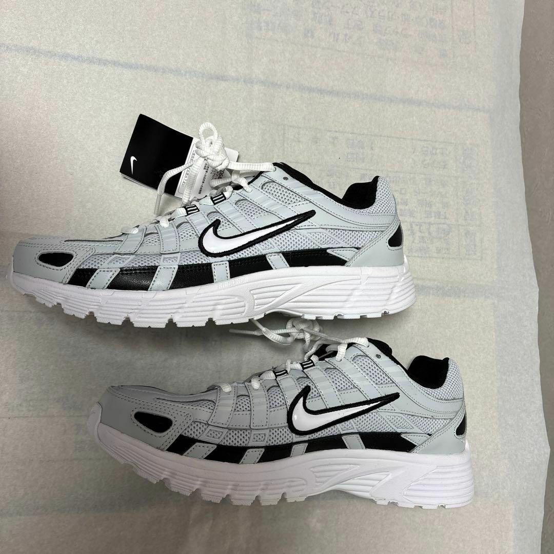 NIKE(ナイキ)の新品　ナイキ　P 6000 CD6404-006 グレー　スニーカー　P6000 メンズの靴/シューズ(スニーカー)の商品写真