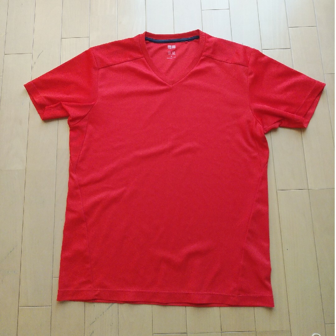 UNIQLO(ユニクロ)のユニクロ赤Tシャツ メンズのトップス(Tシャツ/カットソー(半袖/袖なし))の商品写真