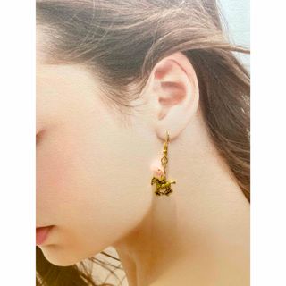 さくらとお馬さんピアス(イヤリング変更可)★ハンドメイド(ピアス)