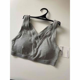 カルバンクライン(Calvin Klein)の新品　ck カルバンクライン　新作ライトリーラインブラレット　サイズM(ブラ)