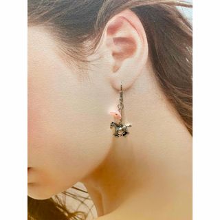 さくらとお馬さんピアス(イヤリング変更可)‪☆ハンドメイド(ピアス)