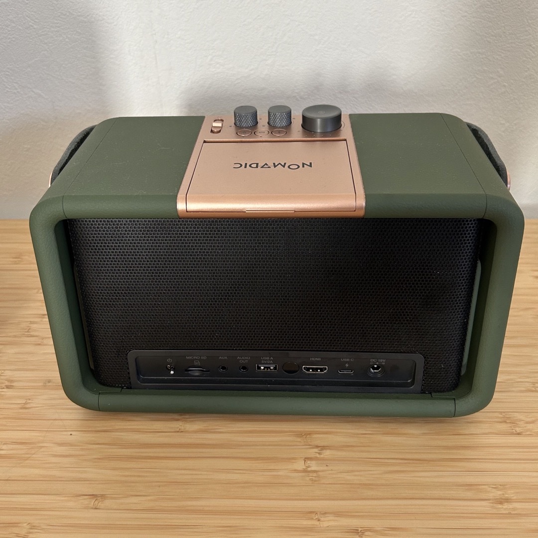 NOMVDIC X300 モバイルプロジェクター NOMVDIC X300 モバイルプロジェクター