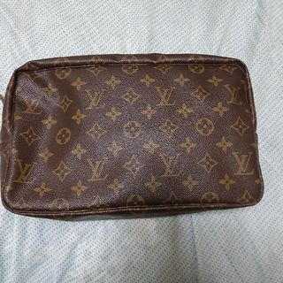 ルイヴィトン(LOUIS VUITTON)の訳有り型落ちルイビトンセカンドバック(クラッチバッグ)