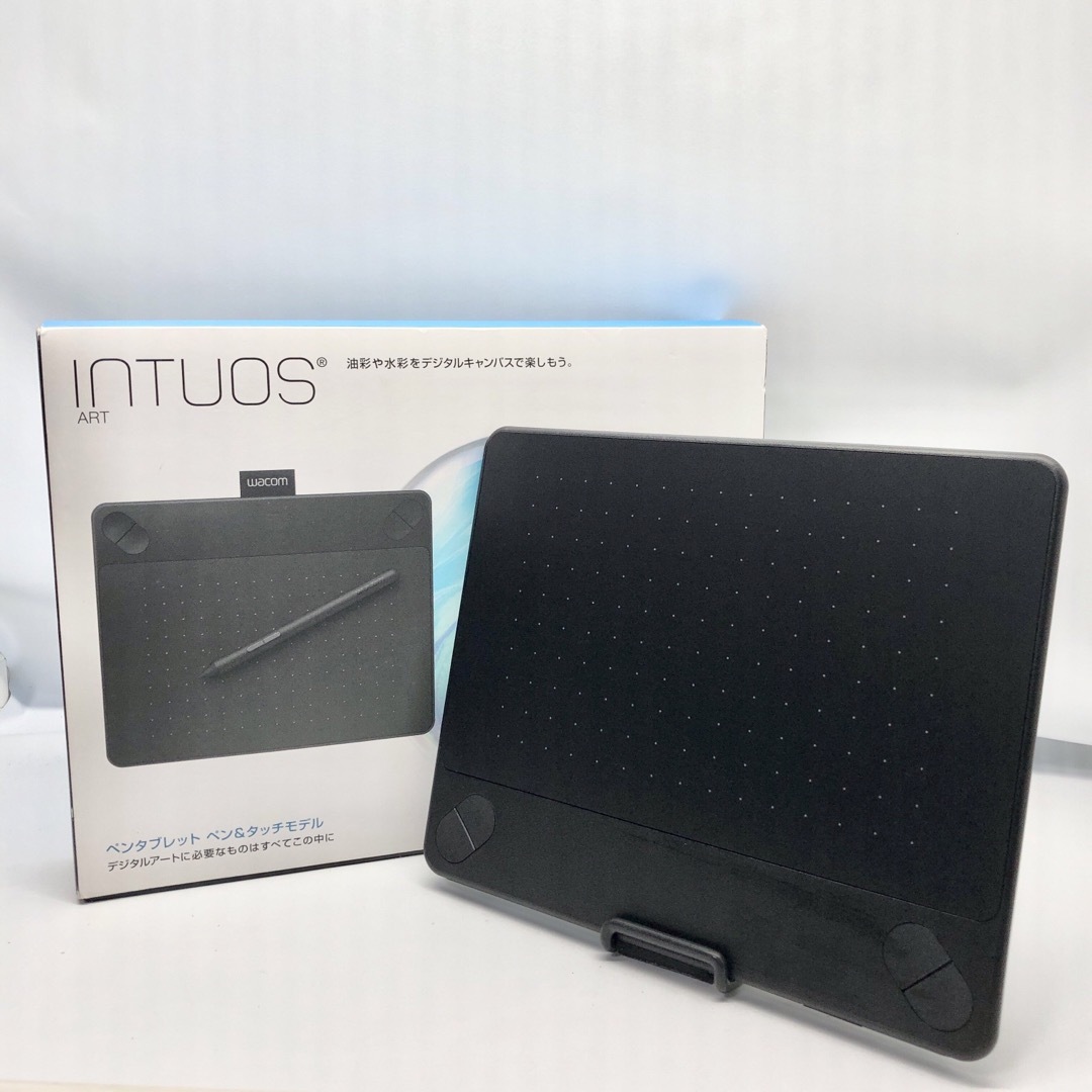 Wacom(ワコム)のワコム Intuos Art ペン&タッチ CTH-490/K0 スマホ/家電/カメラのPC/タブレット(PC周辺機器)の商品写真