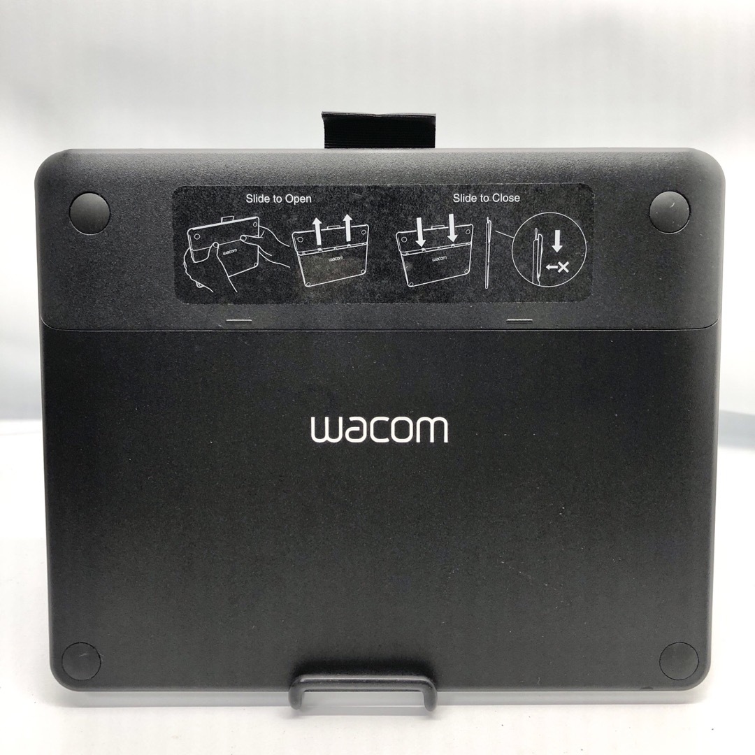 Wacom(ワコム)のワコム Intuos Art ペン&タッチ CTH-490/K0 スマホ/家電/カメラのPC/タブレット(PC周辺機器)の商品写真