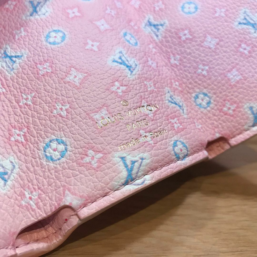 LOUIS VUITTON(ルイヴィトン)の超美品 ルイヴィトン 2022年日本限定 ポルトフォイユロックミニ ピンク 財布 レディースのファッション小物(財布)の商品写真