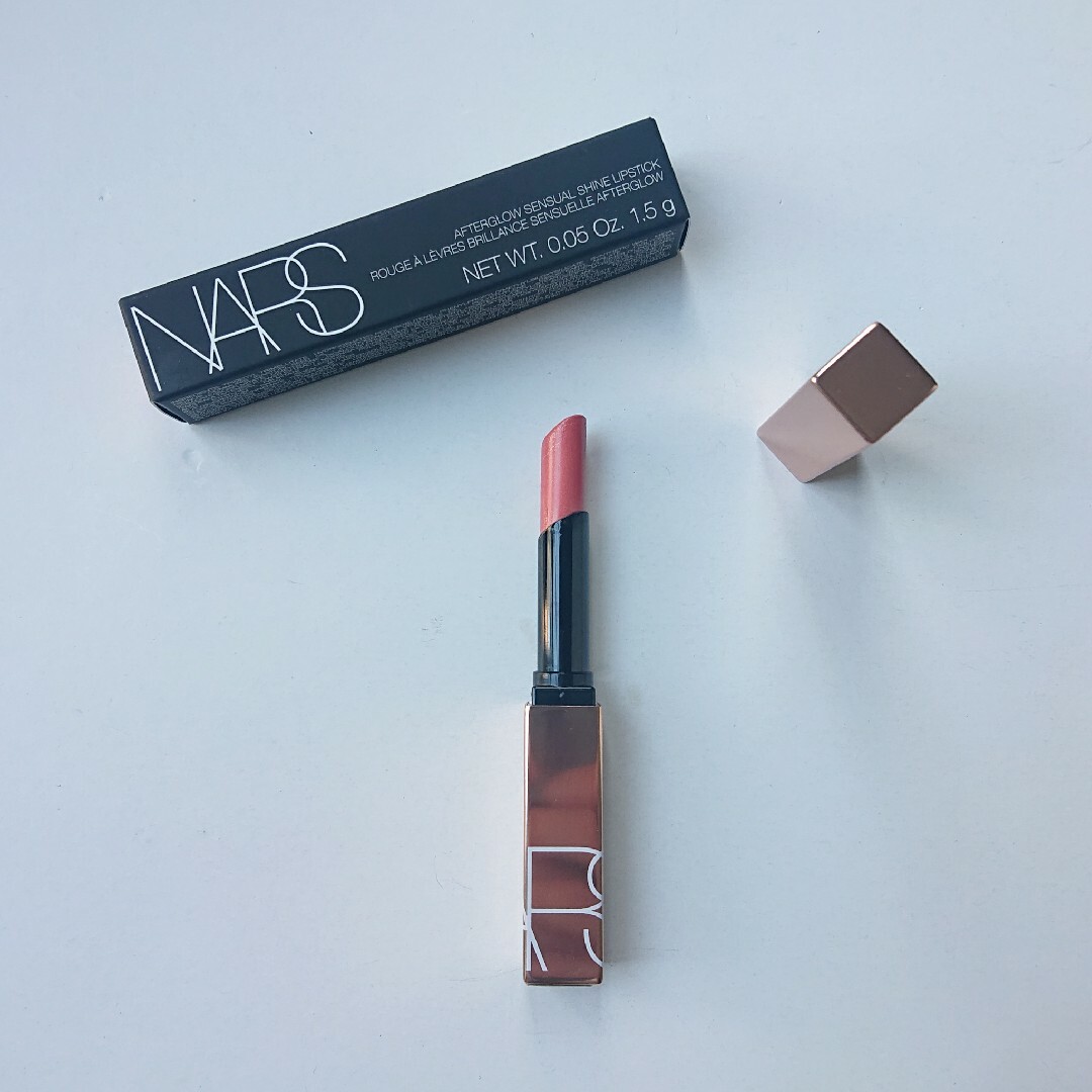 NARS(ナーズ)のNARS ナーズ アフターグローセンシュアルシャイン リップスティック 777 コスメ/美容のベースメイク/化粧品(口紅)の商品写真