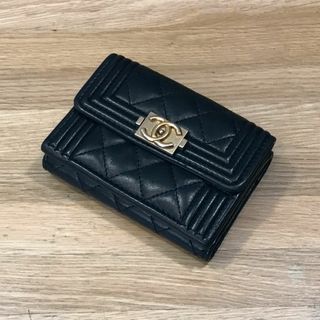 シャネル(CHANEL)の超美品 シャネル ボーイシャネル スモールフラップウォレット 3つ折り財布 黒(財布)