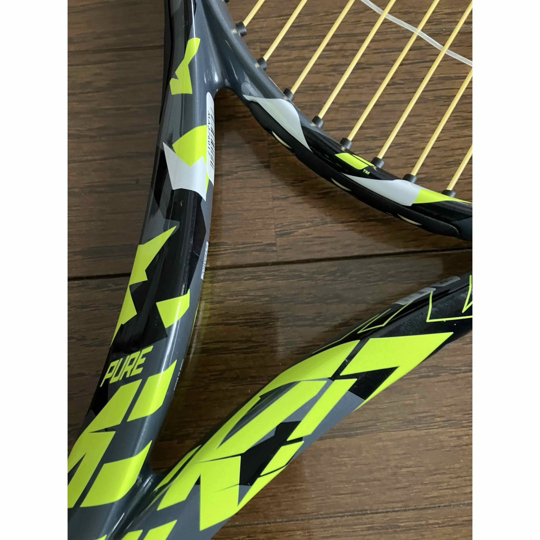 Babolat(バボラ)の美品　バボラピュアアエロ2023 スポーツ/アウトドアのテニス(ラケット)の商品写真