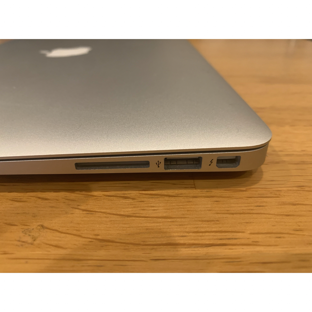 Apple(アップル)のApple アップル MacBook Air 13" A1466 M スマホ/家電/カメラのPC/タブレット(ノートPC)の商品写真