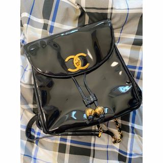 シャネル(CHANEL)の CHANELパテントバッグパック　ブラック(リュック/バックパック)