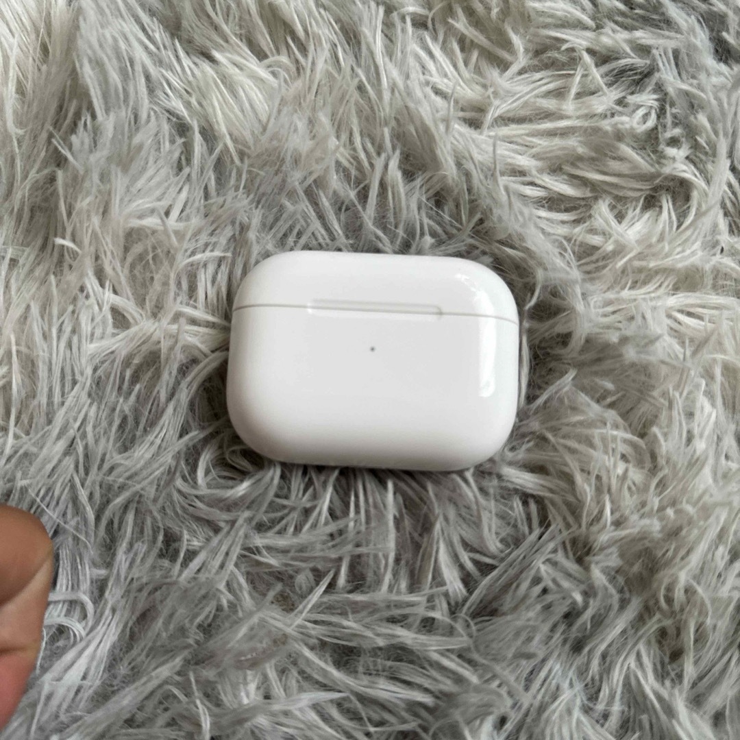 Apple(アップル)のairpods pro第一世代 スマホ/家電/カメラのオーディオ機器(ヘッドフォン/イヤフォン)の商品写真