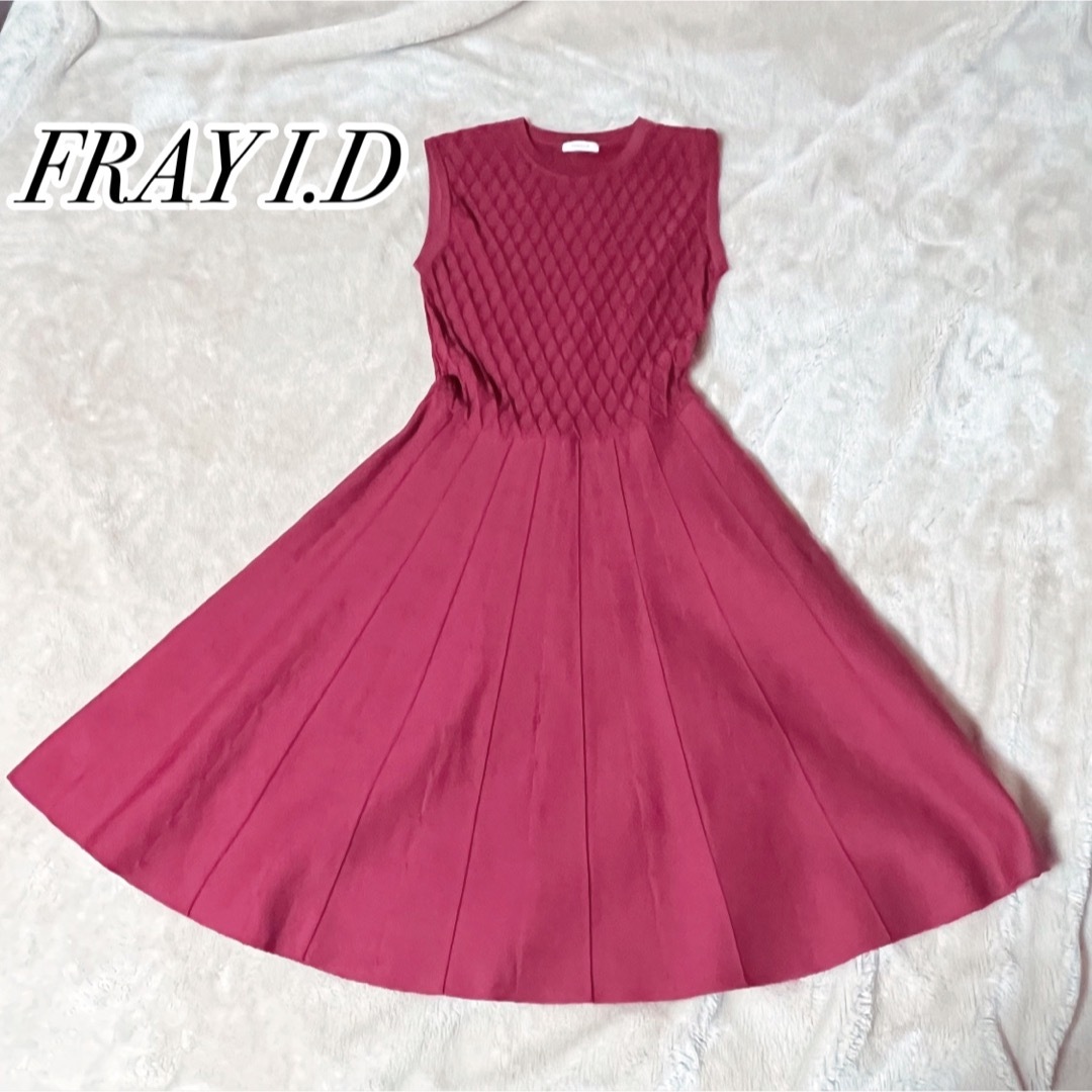 FRAY I.D(フレイアイディー)の✨極美品✨《FRAY I.D》サイズFREE  ニットワンピース レディースのワンピース(ひざ丈ワンピース)の商品写真