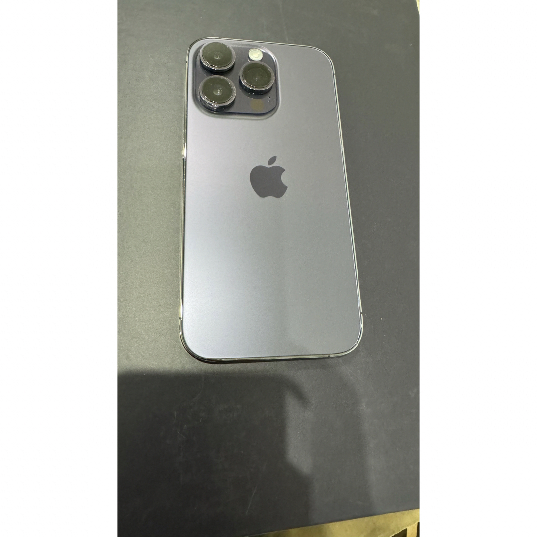 Apple(アップル)の[お値下げ可]iPhone14pro ミッドナイト　本体のみ　 スマホ/家電/カメラのスマートフォン/携帯電話(スマートフォン本体)の商品写真
