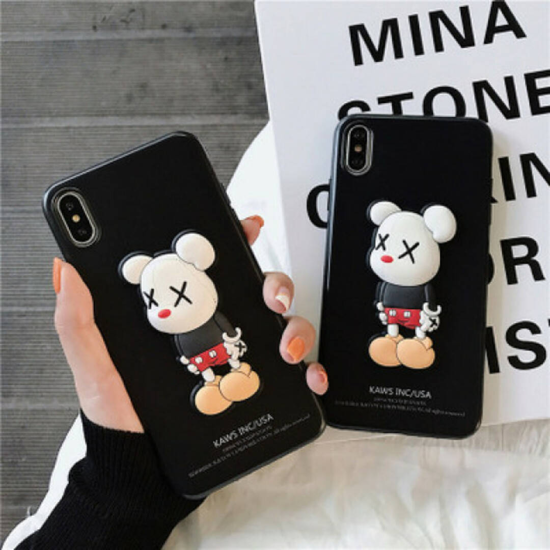 大特価！ iPhone XSMAXケース KAWS カウズ &ミッキー スマホ/家電/カメラのスマホアクセサリー(iPhoneケース)の商品写真