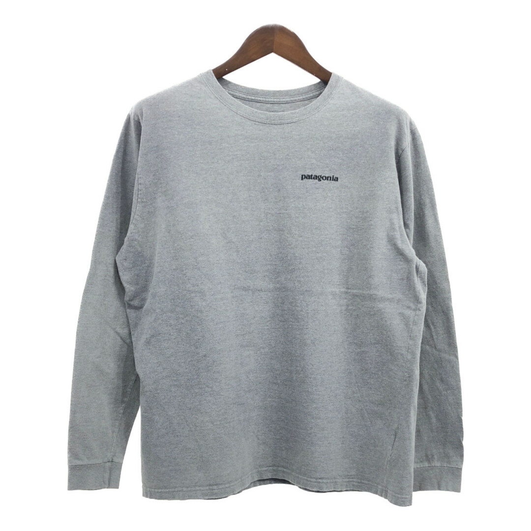 patagonia(パタゴニア)のpatagonia パタゴニア ロゴ 長袖Ｔシャツ アウトドア グレー (メンズ L) 中古 古着 Q2314 メンズのトップス(Tシャツ/カットソー(七分/長袖))の商品写真