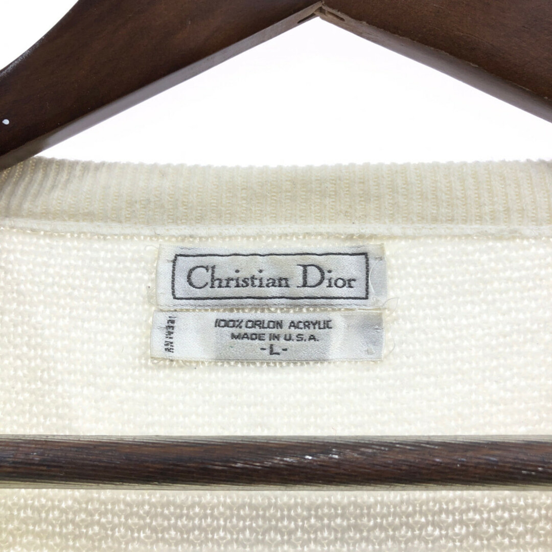 Christian Dior(クリスチャンディオール)の90年代 USA製 Christian Dior クリスチャン ディオール アクリル Vネック セーター ワンポイントロゴ ホワイト (メンズ L) 中古 古着 Q2318 メンズのトップス(ニット/セーター)の商品写真