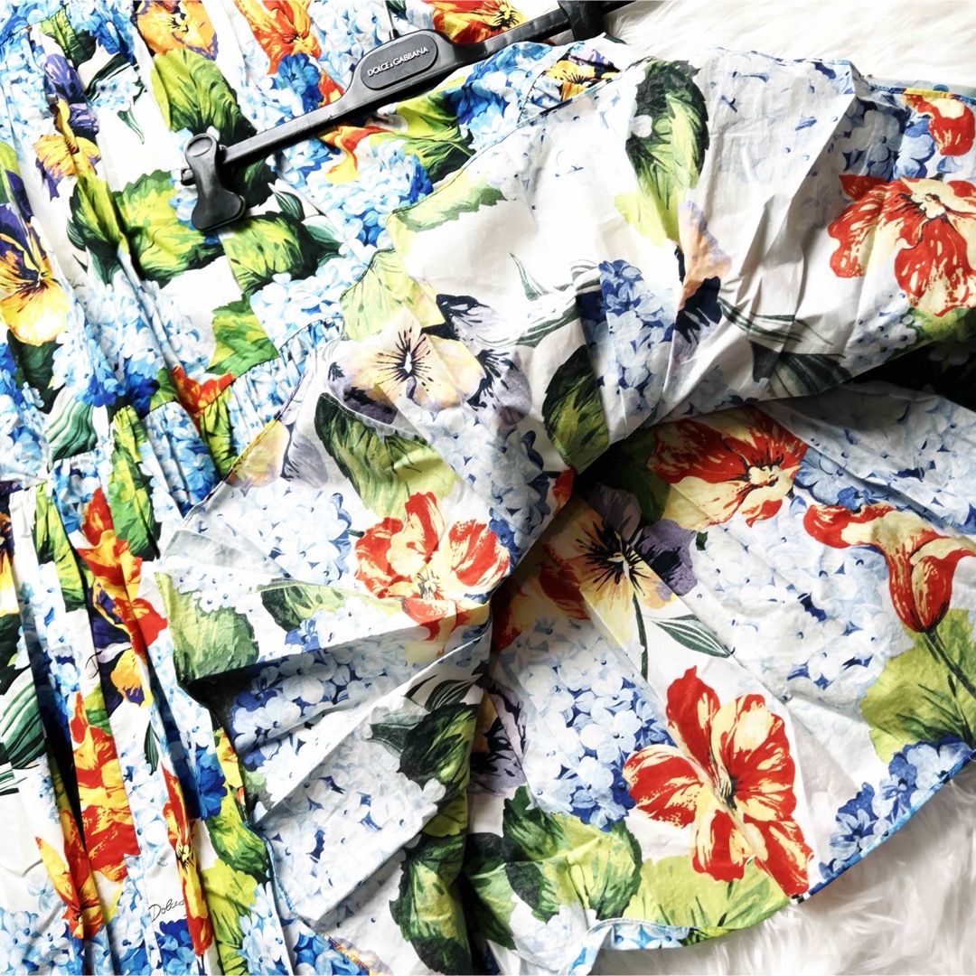 DOLCE&GABBANA(ドルチェアンドガッバーナ)の美品　DOLCE&GABBANA  ドルガバ   花柄　スカート　ワンピース レディースのスカート(ロングスカート)の商品写真