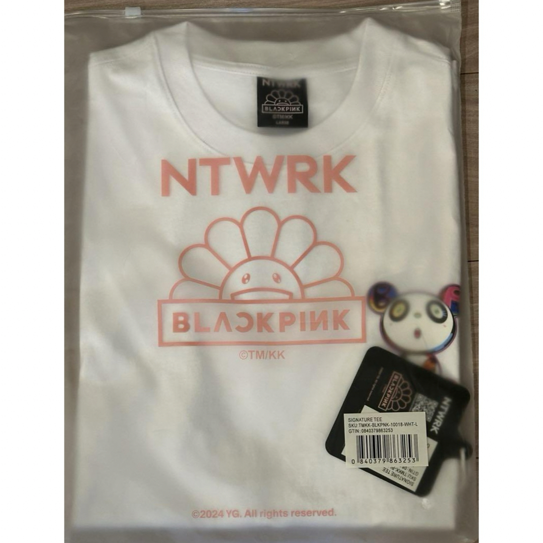 カイカイキキ(カイカイキキ)の村上隆 x BLACKPINK "In Your Area"  Tee メンズのトップス(Tシャツ/カットソー(半袖/袖なし))の商品写真