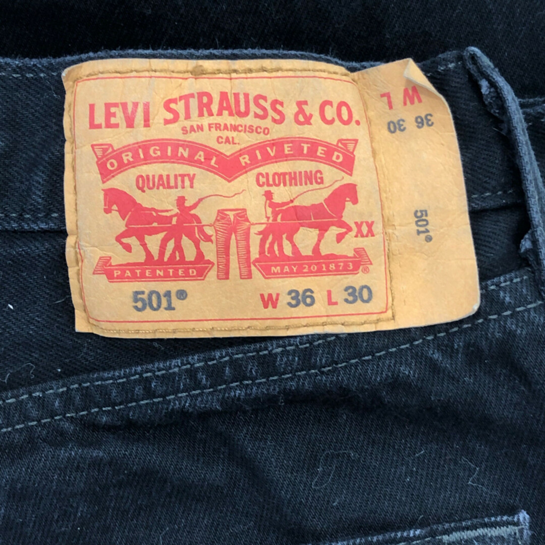 Levi's(リーバイス)のLevi's リーバイス 501 デニムパンツ アメカジ ブラック (メンズ W36L30) 中古 古着 Q2449 メンズのパンツ(その他)の商品写真