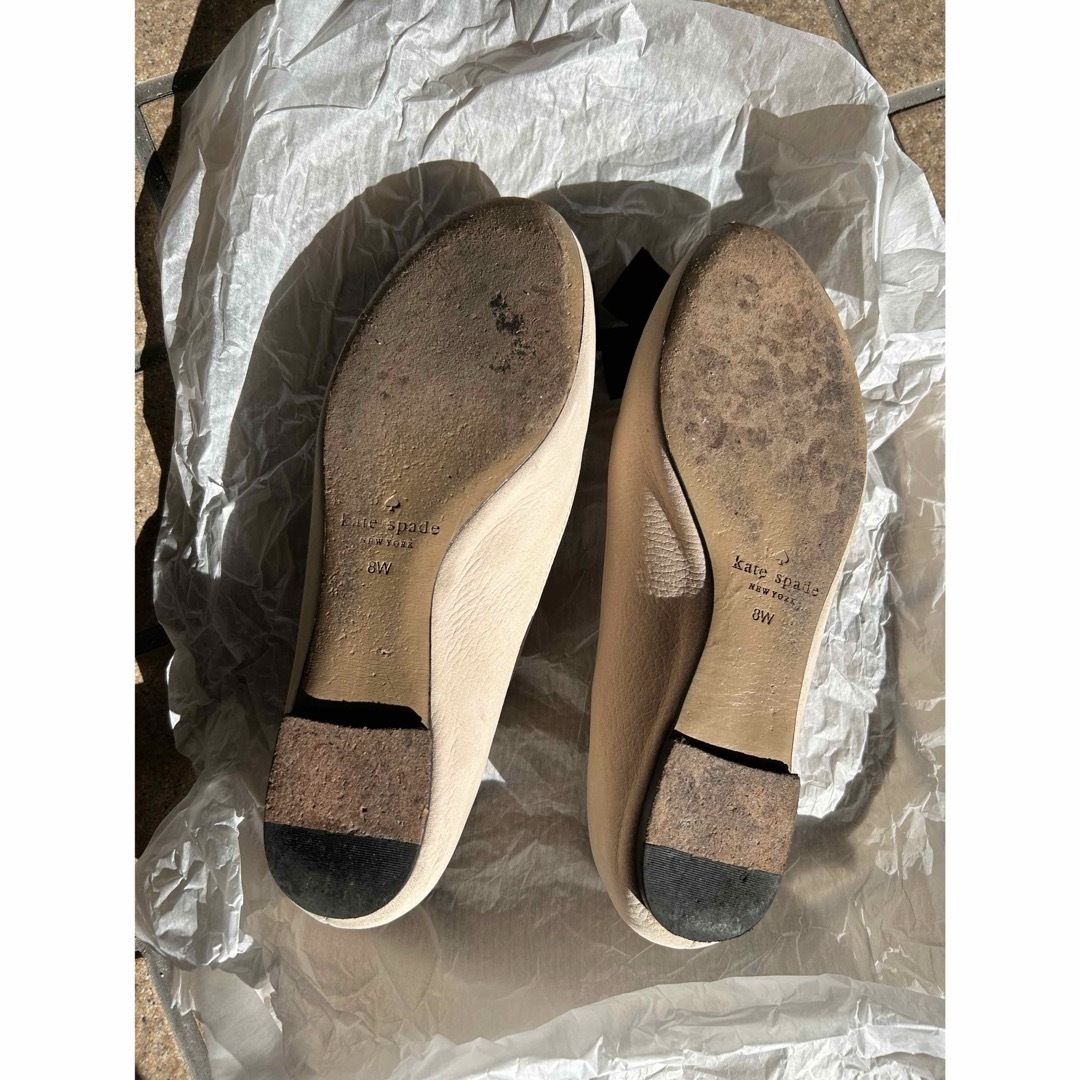 kate spade new york(ケイトスペードニューヨーク)のケイトスペード  ビジューパンプス レディースの靴/シューズ(ハイヒール/パンプス)の商品写真
