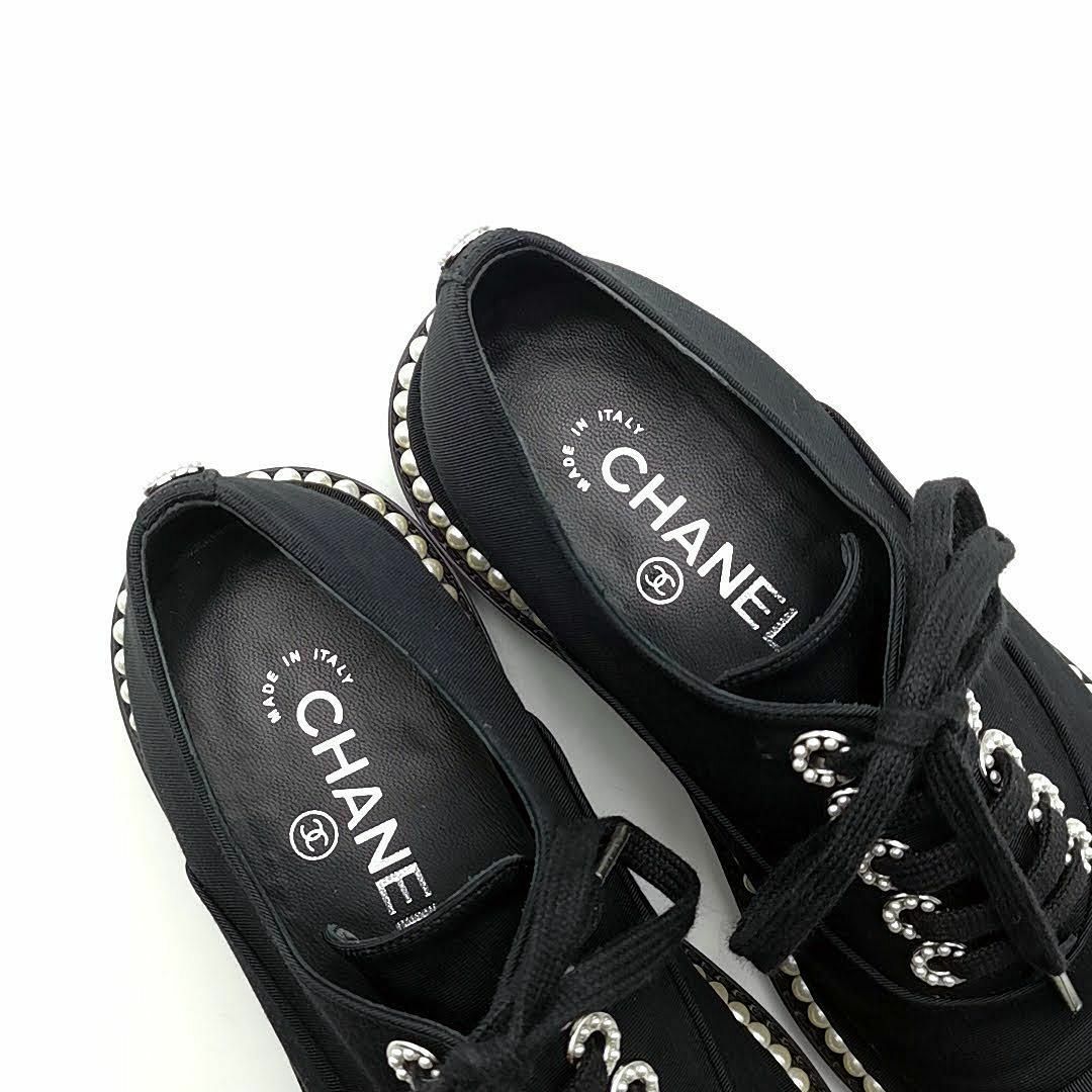 CHANEL - 美品 シャネル CHANEL スニーカー パール 03-24032501 CHANEL - 美品 シャネル CHANEL スニーカー パール 03-24032501