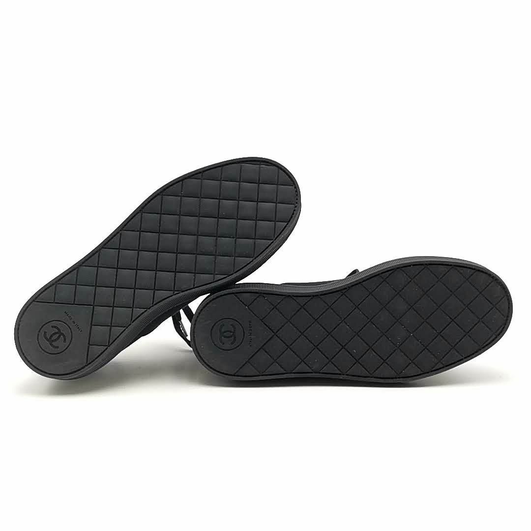 CHANEL - 美品 シャネル CHANEL スニーカー パール 03-24032501 CHANEL - 美品 シャネル CHANEL スニーカー パール 03-24032501