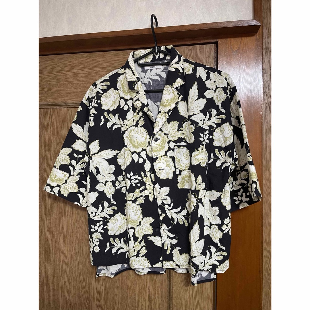 MURUA(ムルーア)のMURUA Henry flower シャツ レディースのトップス(シャツ/ブラウス(長袖/七分))の商品写真