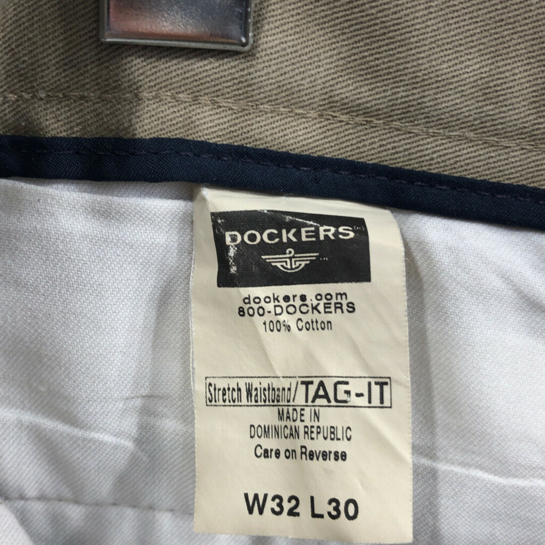 DOCKERS ドッカーズ 2タック チノパンツ ベージュ (メンズ 32/30) 中古 古着 Q2567 メンズのパンツ(その他)の商品写真