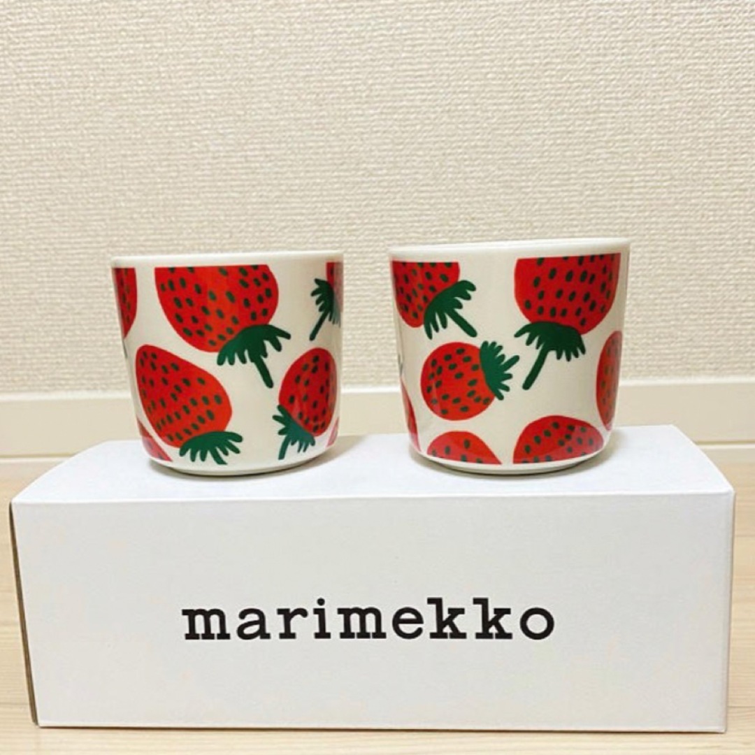 marimekko(マリメッコ)のマリメッコ　マンシッカ　ラテマグ　いちご インテリア/住まい/日用品のキッチン/食器(食器)の商品写真