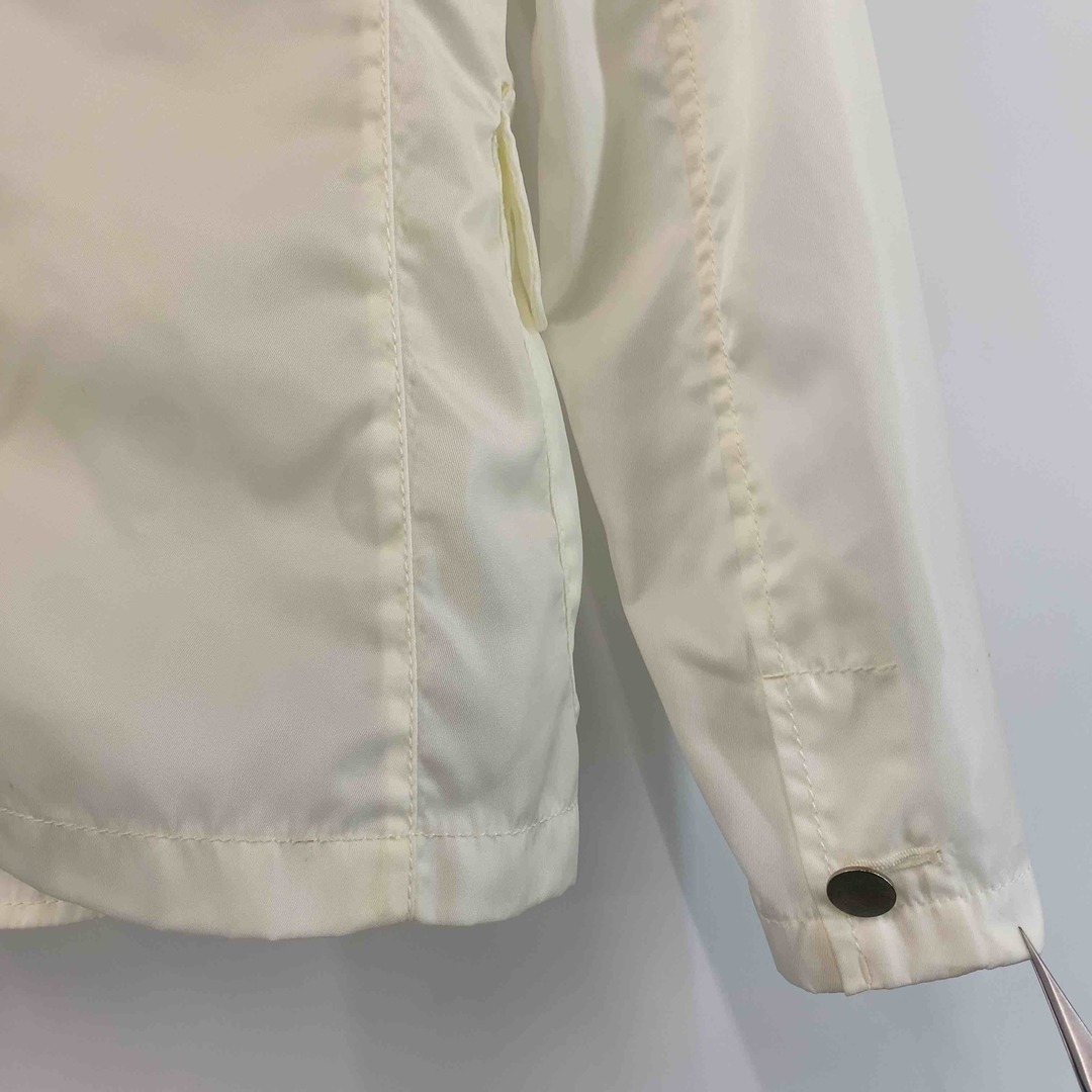 PRADA(プラダ)のPRADA プラダ レディース ナイロンジャケット 白 レディースのジャケット/アウター(ナイロンジャケット)の商品写真