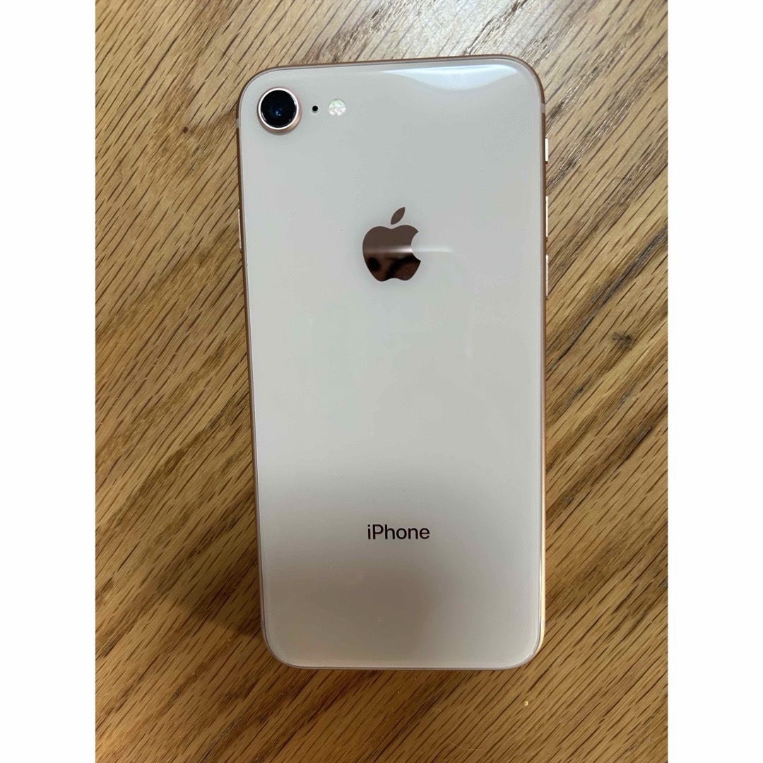 iPhone(アイフォーン)のiPhone8 SIMフリー スマホ/家電/カメラのスマートフォン/携帯電話(スマートフォン本体)の商品写真