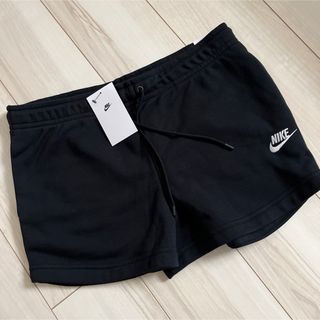 ナイキ(NIKE)の新品　ナイキ　スウェット　ショートパンツ　レディースL(ショートパンツ)