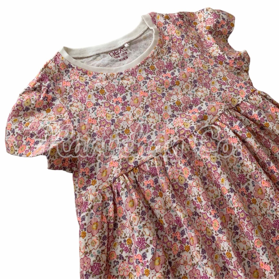 NEXT(ネクスト)の●未使用●5-6才　ピンク　小花柄　ワンピース キッズ/ベビー/マタニティのキッズ服女の子用(90cm~)(ワンピース)の商品写真