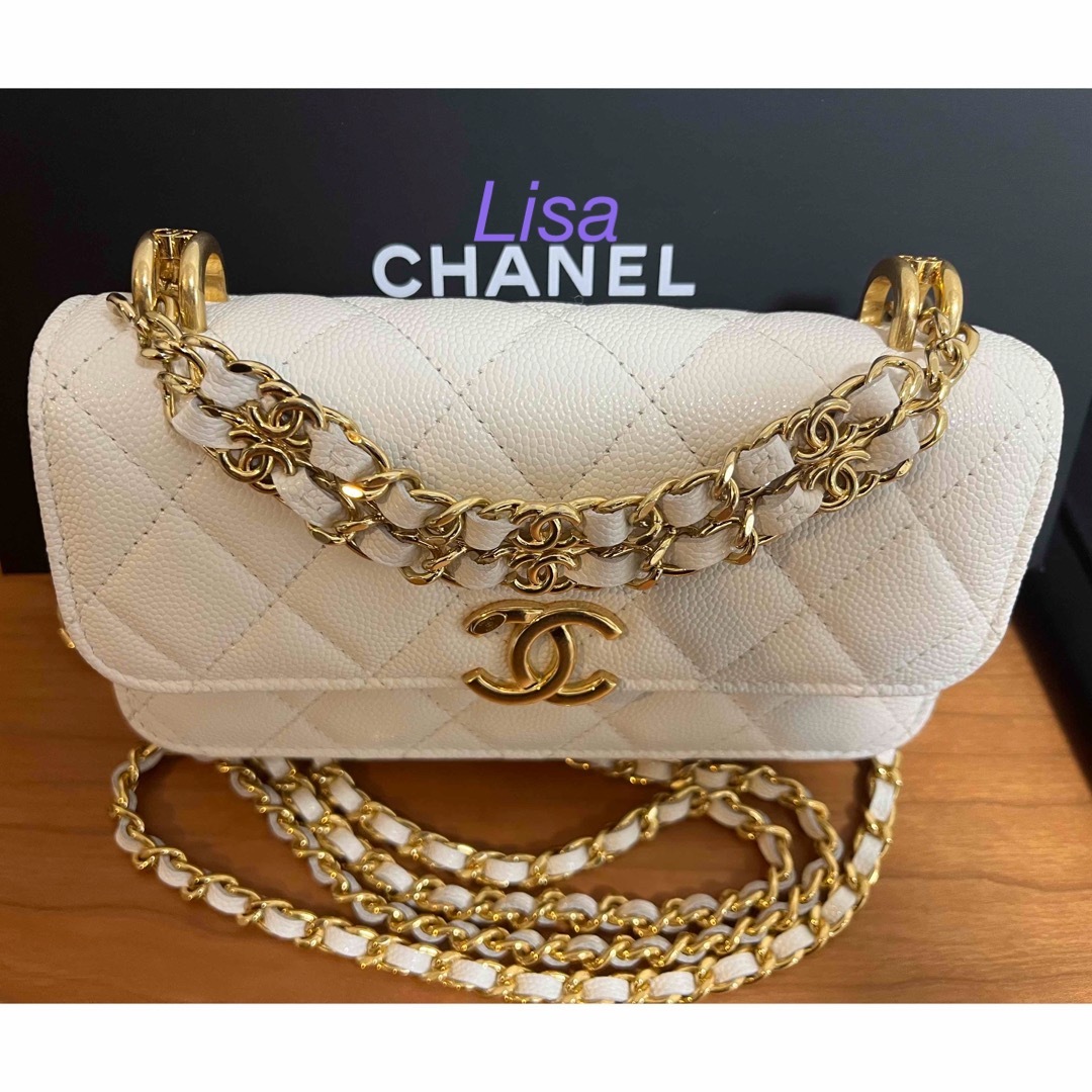 CHANEL(シャネル)のシャネル　フォンケース　チェーンウォレット　ミニマトラッセ  ショルダーバッグ レディースのバッグ(ショルダーバッグ)の商品写真