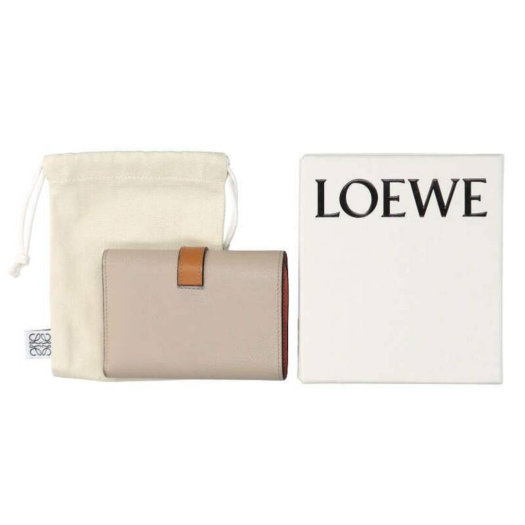 LOEWE(ロエベ)のロエベ  C660S86X01  262143 三つ折りバーティカルウォレット財布 メンズ ハンドメイドのファッション小物(財布)の商品写真