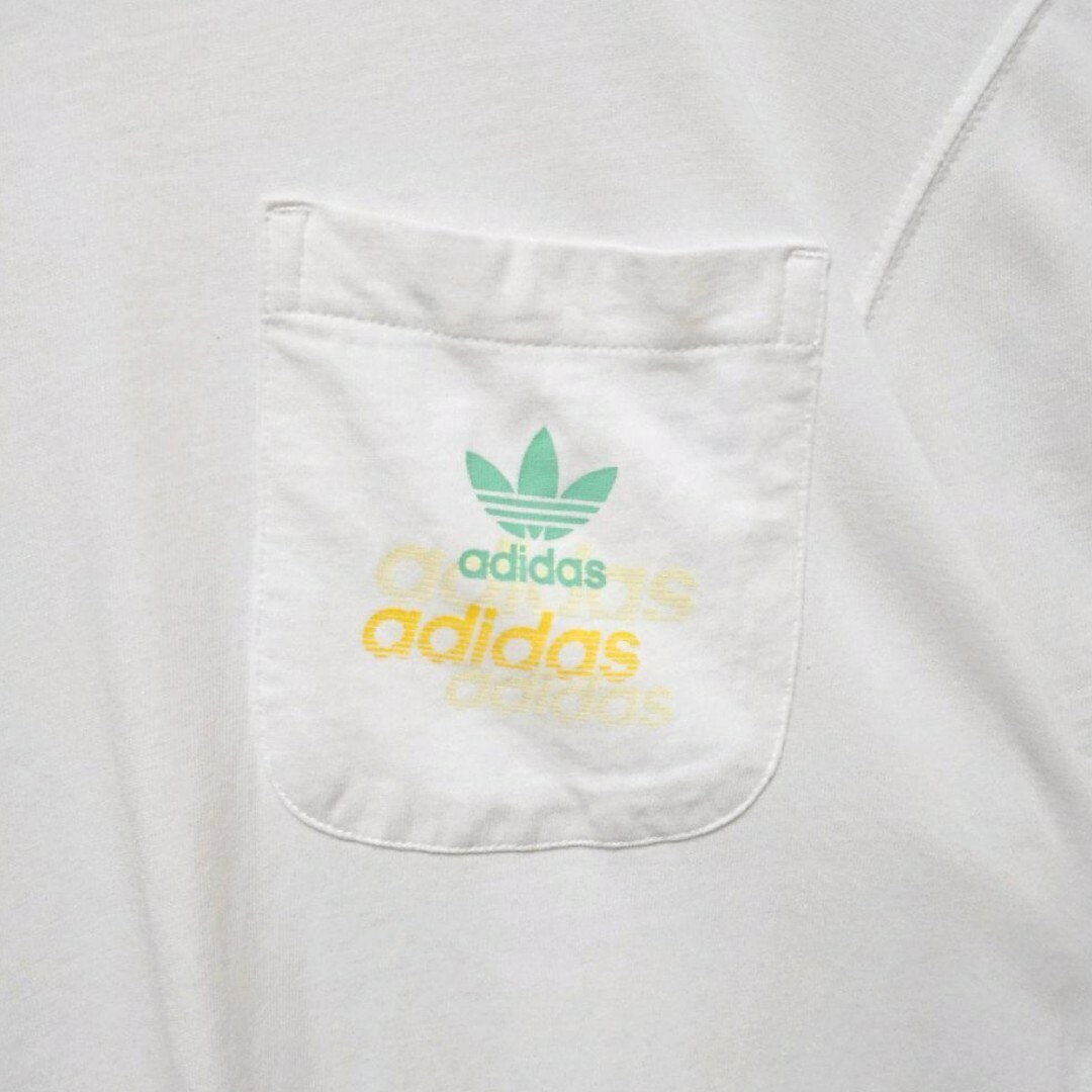 adidas(アディダス)のアディダス トレフォイル ロゴ ポケット付 ホワイト 半袖 Tシャツ メンズのトップス(Tシャツ/カットソー(半袖/袖なし))の商品写真