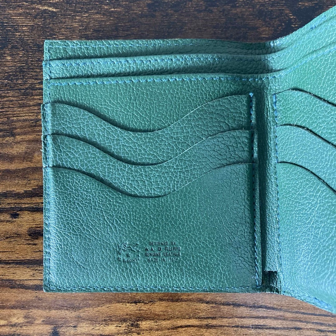 IL BISONTE(イルビゾンテ)のイルビゾンテ　三つ折り財布　グリーン　本革　レザー　イタリア製　がま口 レディースのファッション小物(財布)の商品写真