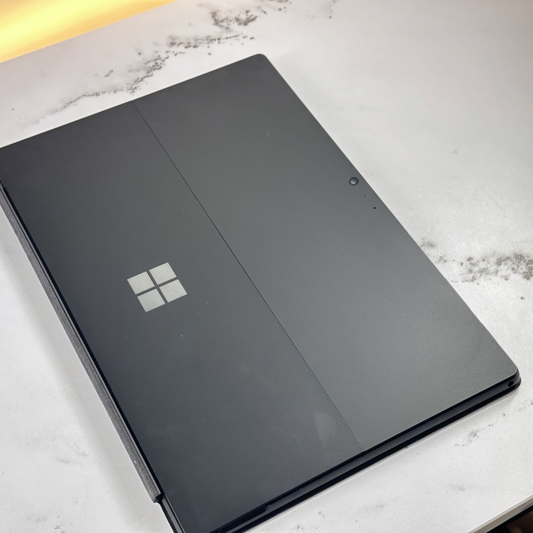 Microsoft(マイクロソフト)のブラック　Surface Pro6 i5 8 SSD 256 Office スマホ/家電/カメラのPC/タブレット(タブレット)の商品写真