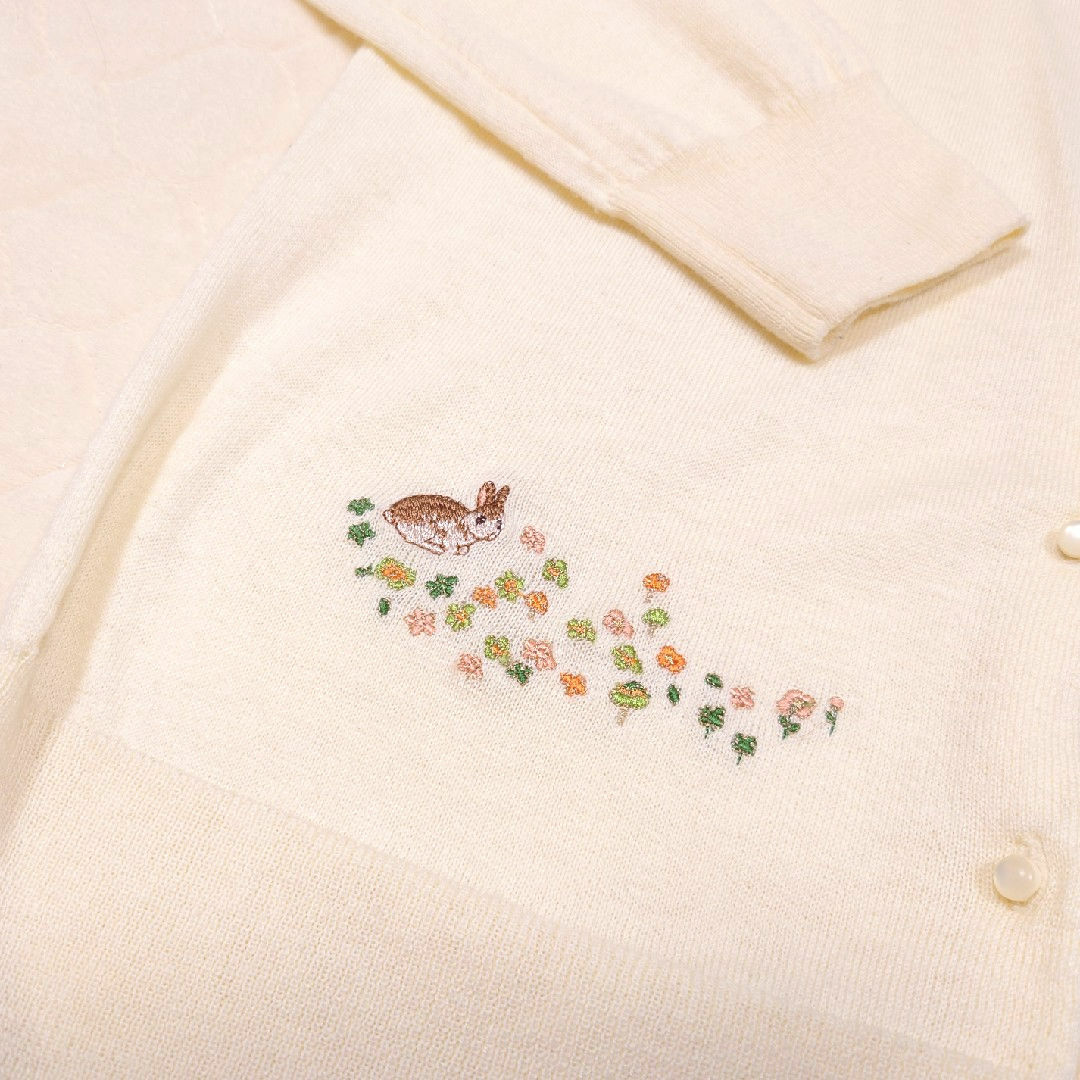 franche lippee(フランシュリッペ)のフランシュリッペ うさぎ刺繍カーディガン レディースのトップス(カーディガン)の商品写真