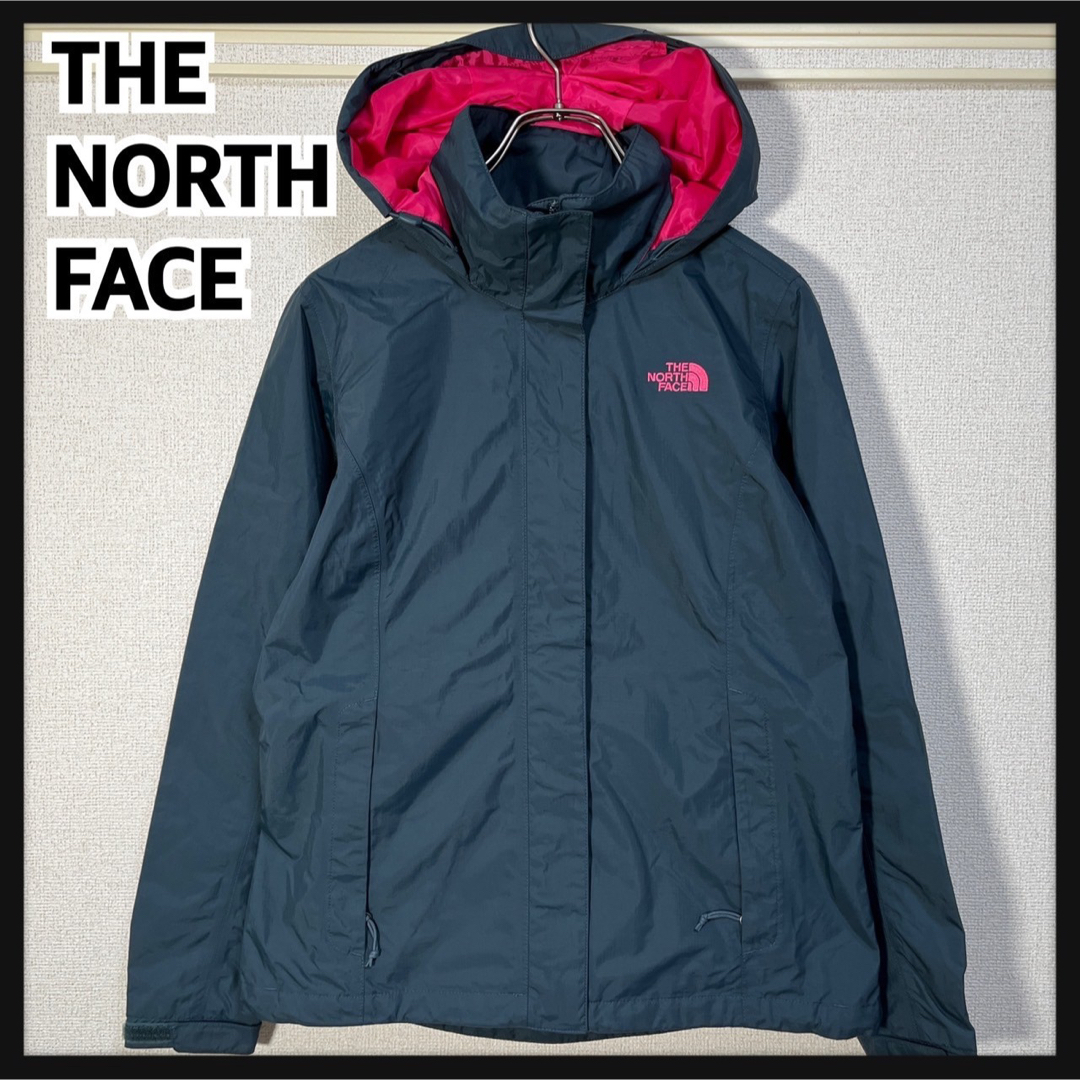 THE NORTH FACE(ザノースフェイス)の【ノースフェイス】マウンテンパーカー　ネイビーピンク　刺繍　ドライベント　１R レディースのジャケット/アウター(その他)の商品写真