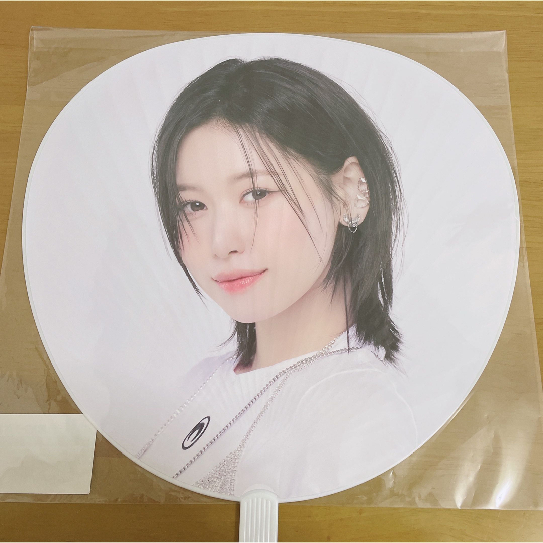 ME:I 笠原桃奈 うちわ エンタメ/ホビーのタレントグッズ(アイドルグッズ)の商品写真